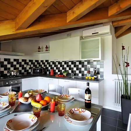 Sleeps 5 Pool Air Con Διαμέρισμα Domaso